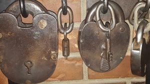 locking out teams